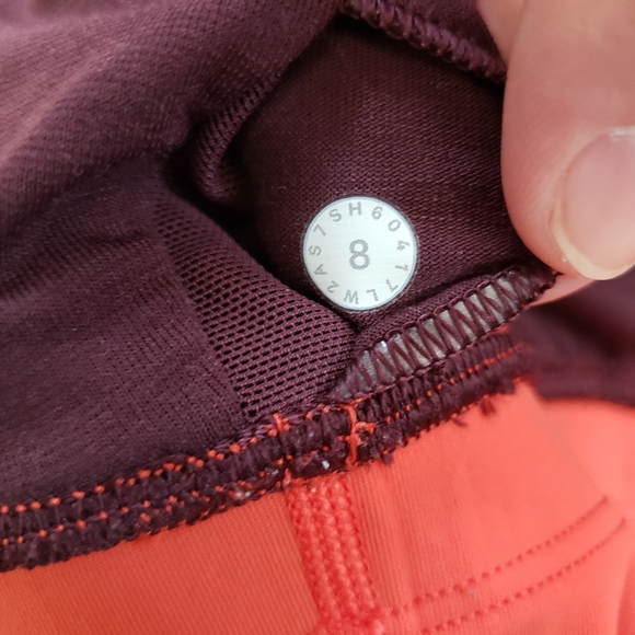 Lululemon Size 8 High Neck Bra - Picture 6 of 7